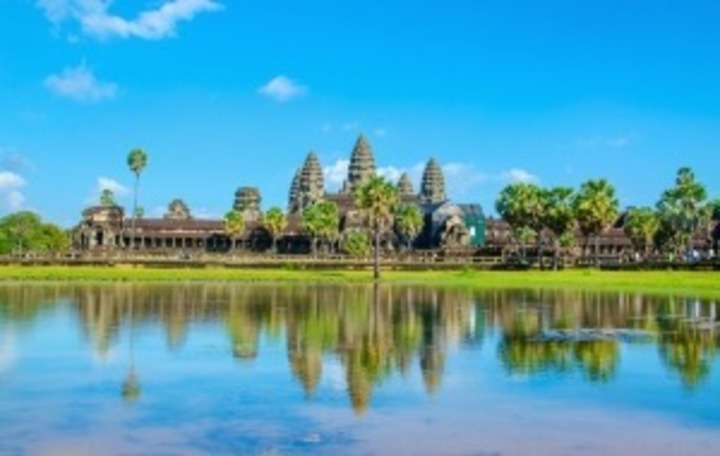Cambodia Essentials: Phnom Penh, Angkor & Tonlé Sap – 5 Days 4 Nights