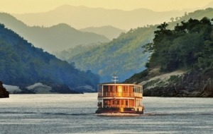 Romantic Mekong River cruise in North