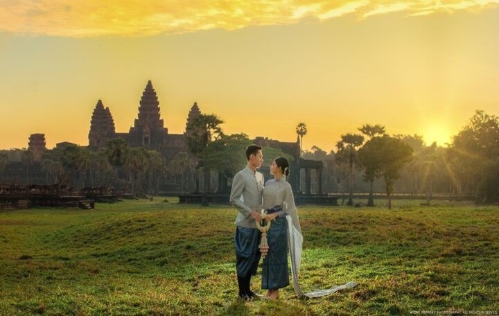 Sweet Honeymoon Under the Cambodian Sky