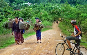 Thailand border to Hidden Laos  Cycling