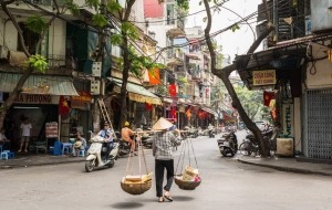Luang Prabang – Border crossing to Hanoi 12 days